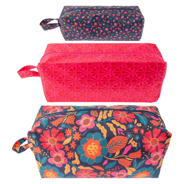 Retro floral travel cubes