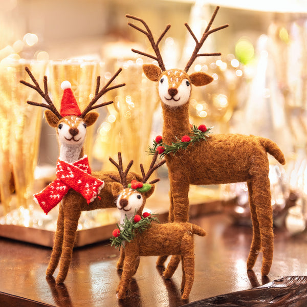 Brown deer felt ornament set